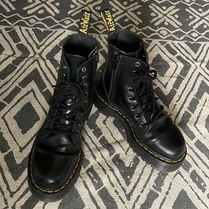 Platform Doc Martens